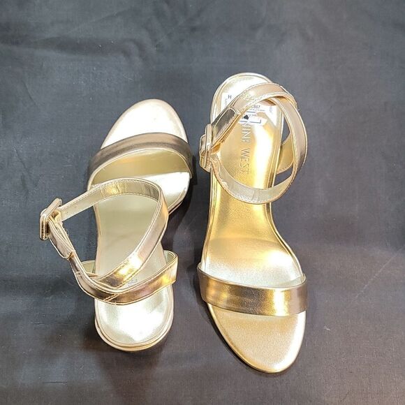 BRAND NEW NINE BLOCK HEEL OPEN TOE ADJUSTABLE BUCKLE ANKLE STRAP SANDAL - Picture 8 of 15